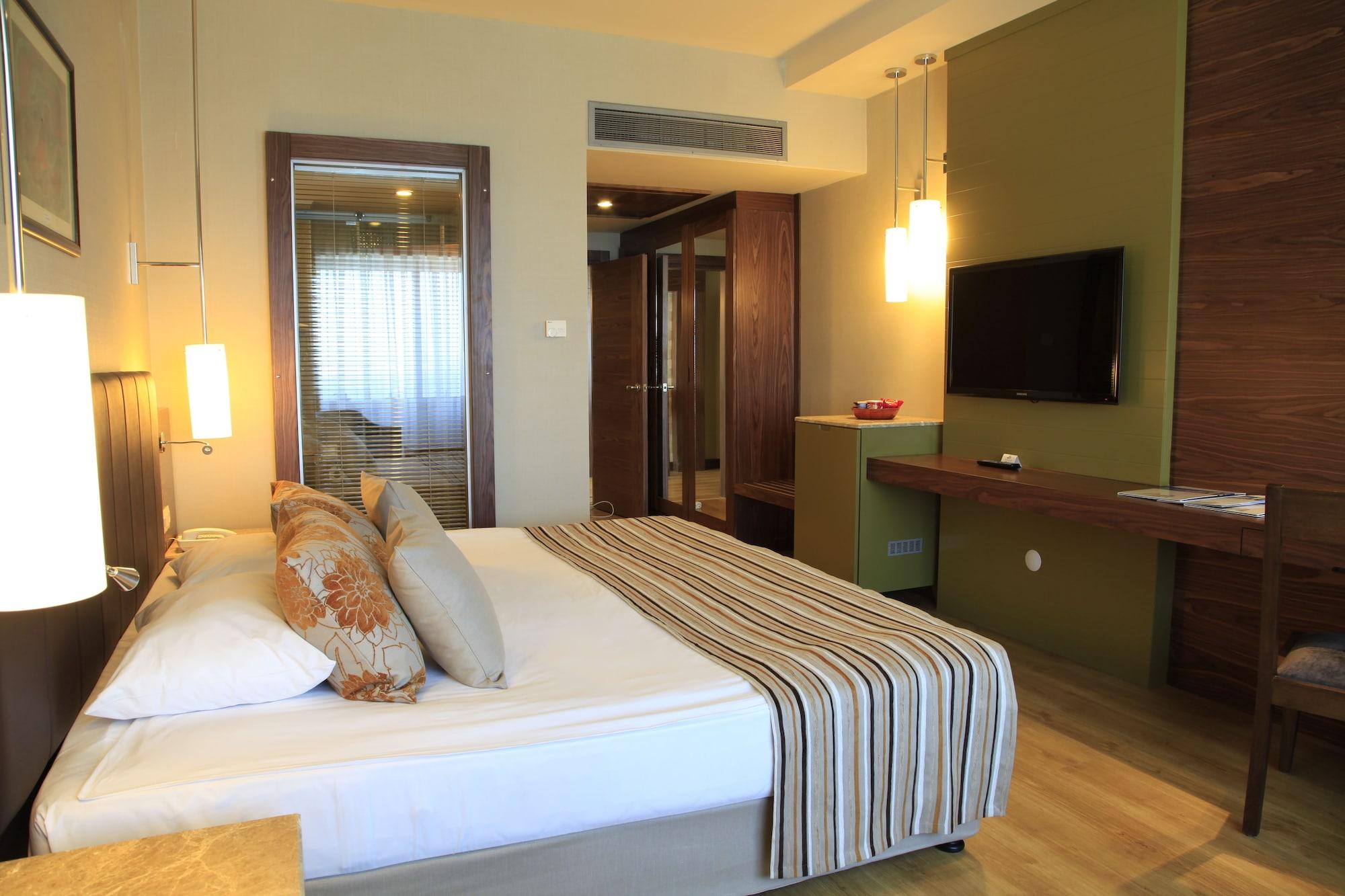 Kolin & Convention Center 5* צ'נקלה