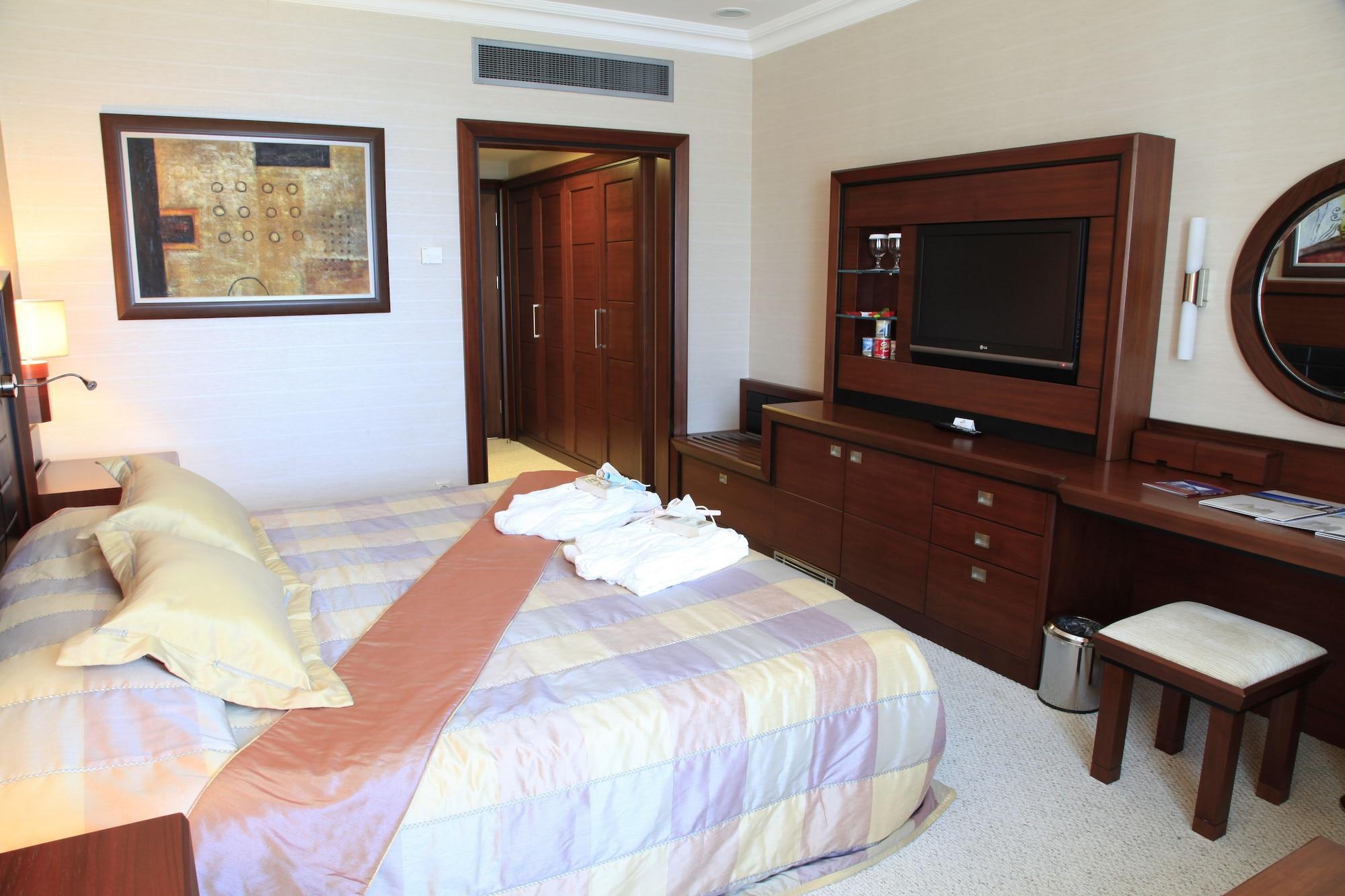 Kolin & Convention Center 5* צ'נקלה