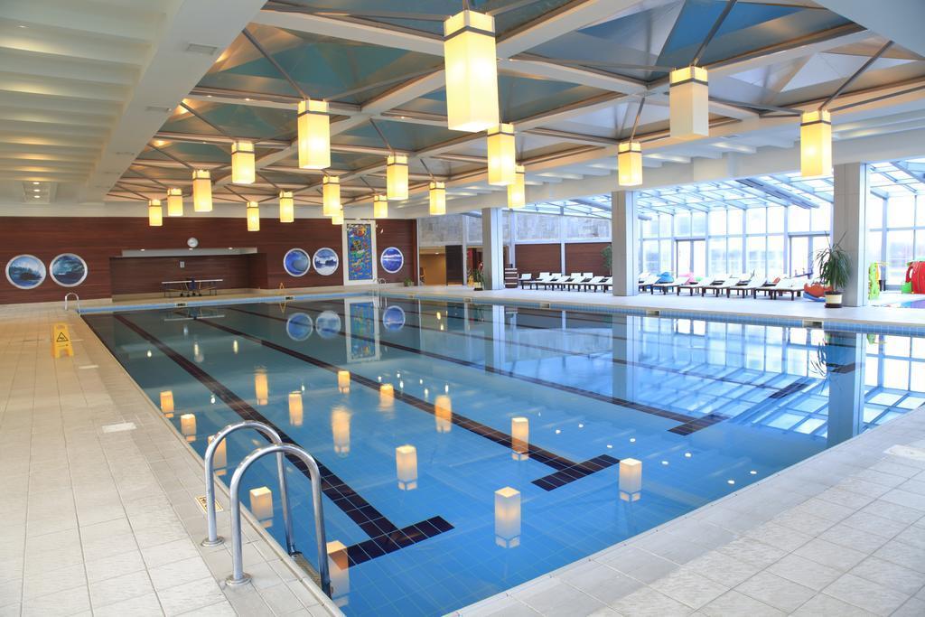 מלון Kolin & Convention Center